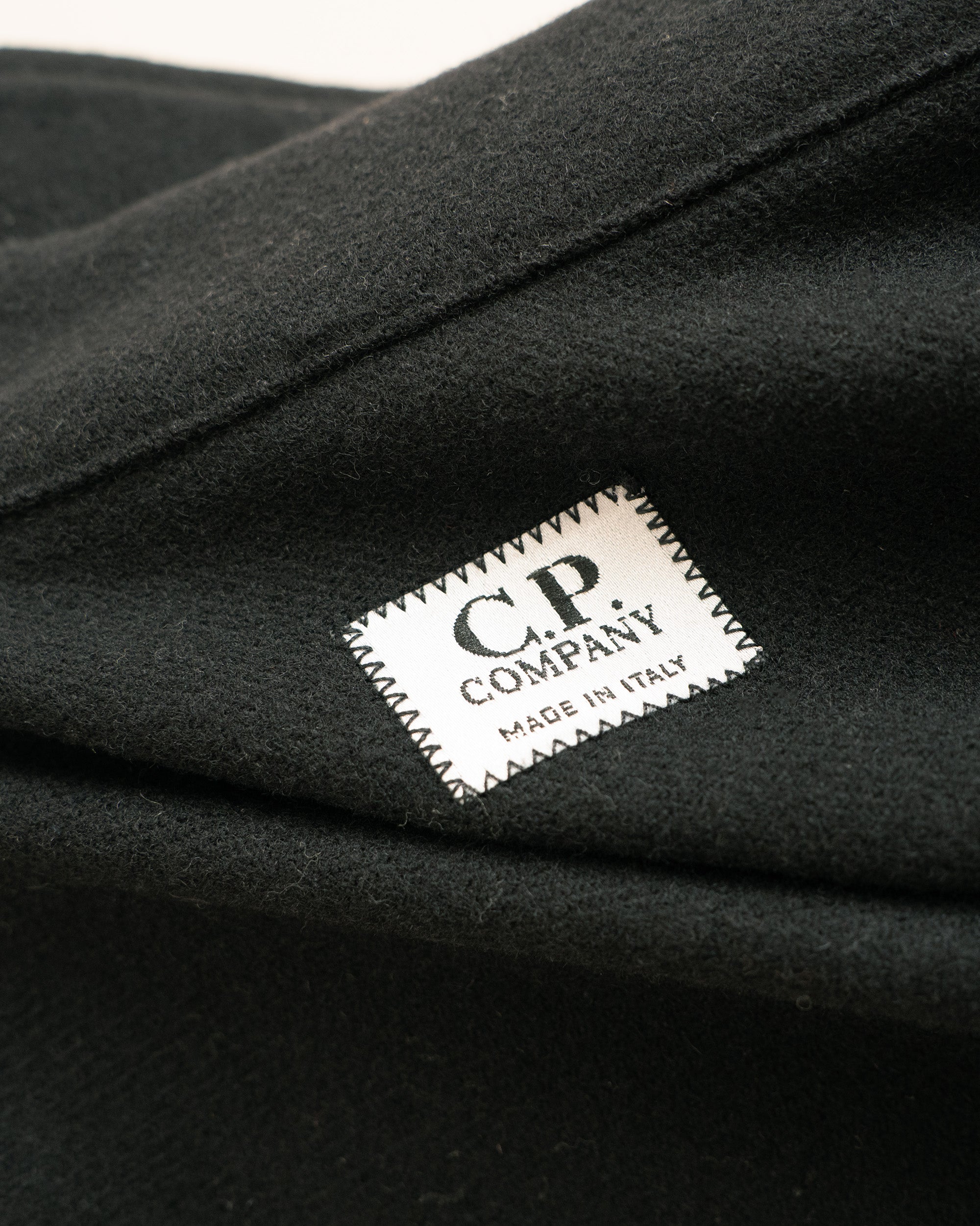 Urban Protection / Hooded Nylon Jacket