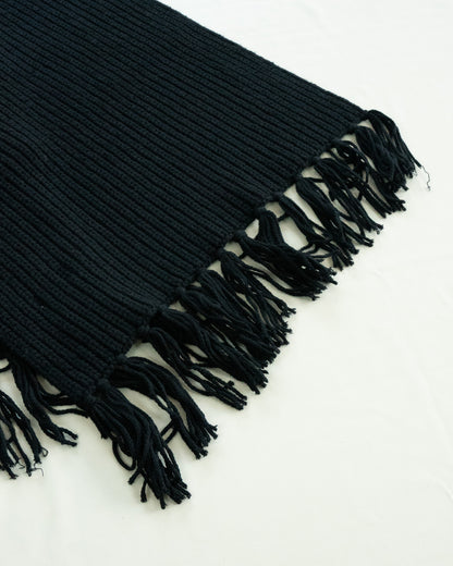 WILD NATURE YARN & MERRY YARN ‘BETWEEN’ SCARF, BLACK