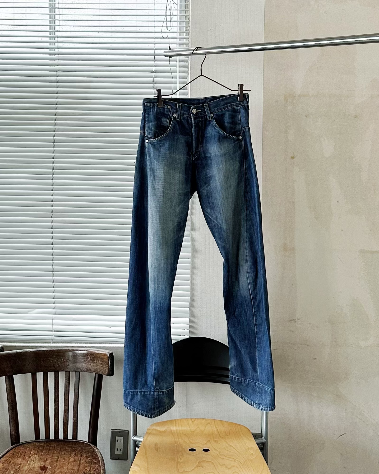 Euro Levi's Engineered Jeans