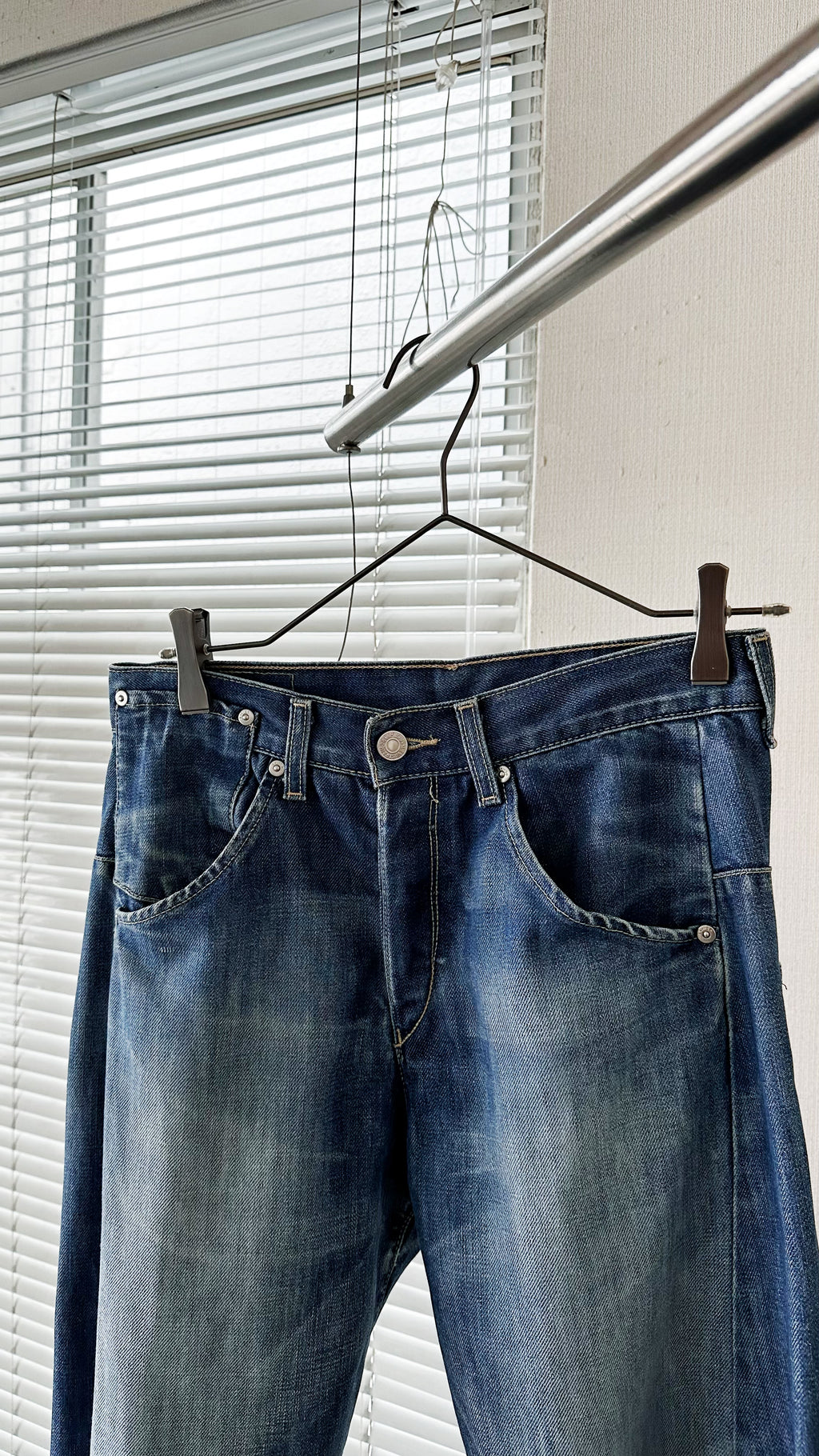 Euro Levi's Engineered Jeans