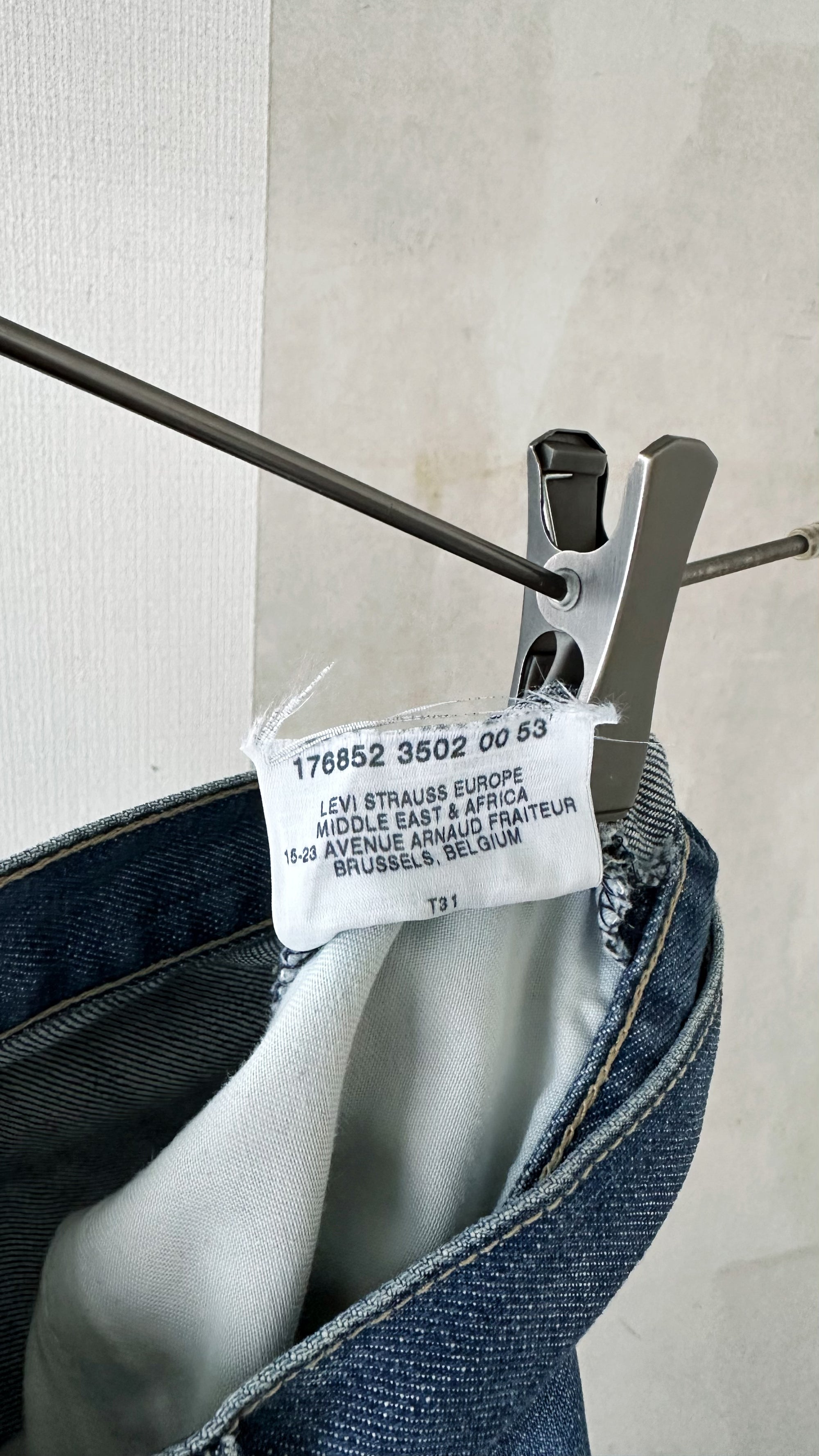 Euro Levi's Engineered Jeans